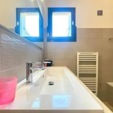 A Marina Di Fiori - 8 Pers *