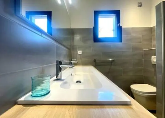 Vakantiehuis A Marina Di Fiori - 8 Pers *