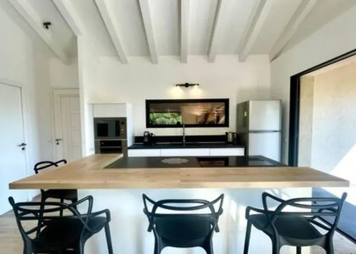 Vakantiehuis A Marina Di Fiori - 8 Pers *